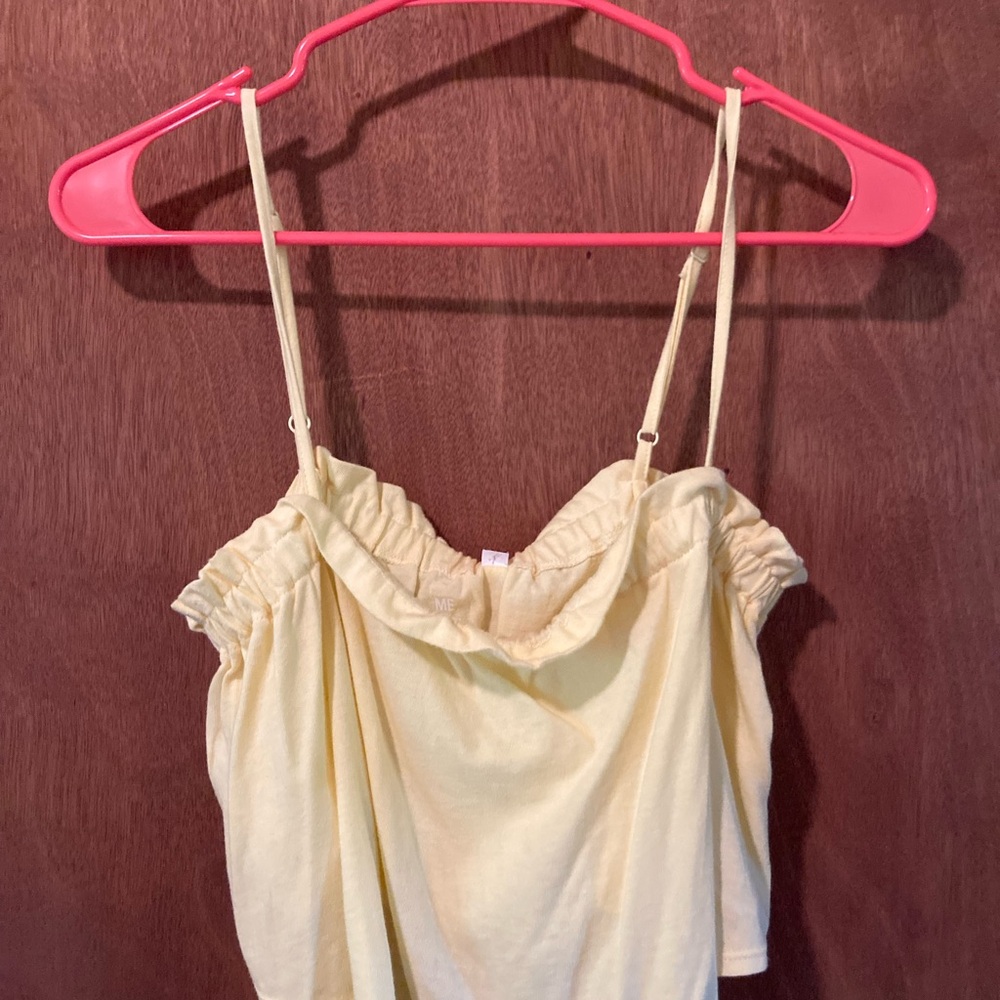 PacSun Soft Yellow Crop Top